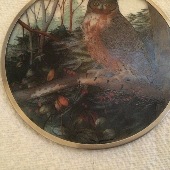 glass Owl hanging suncatcher round 16cm diameter - Picture 4 of 8